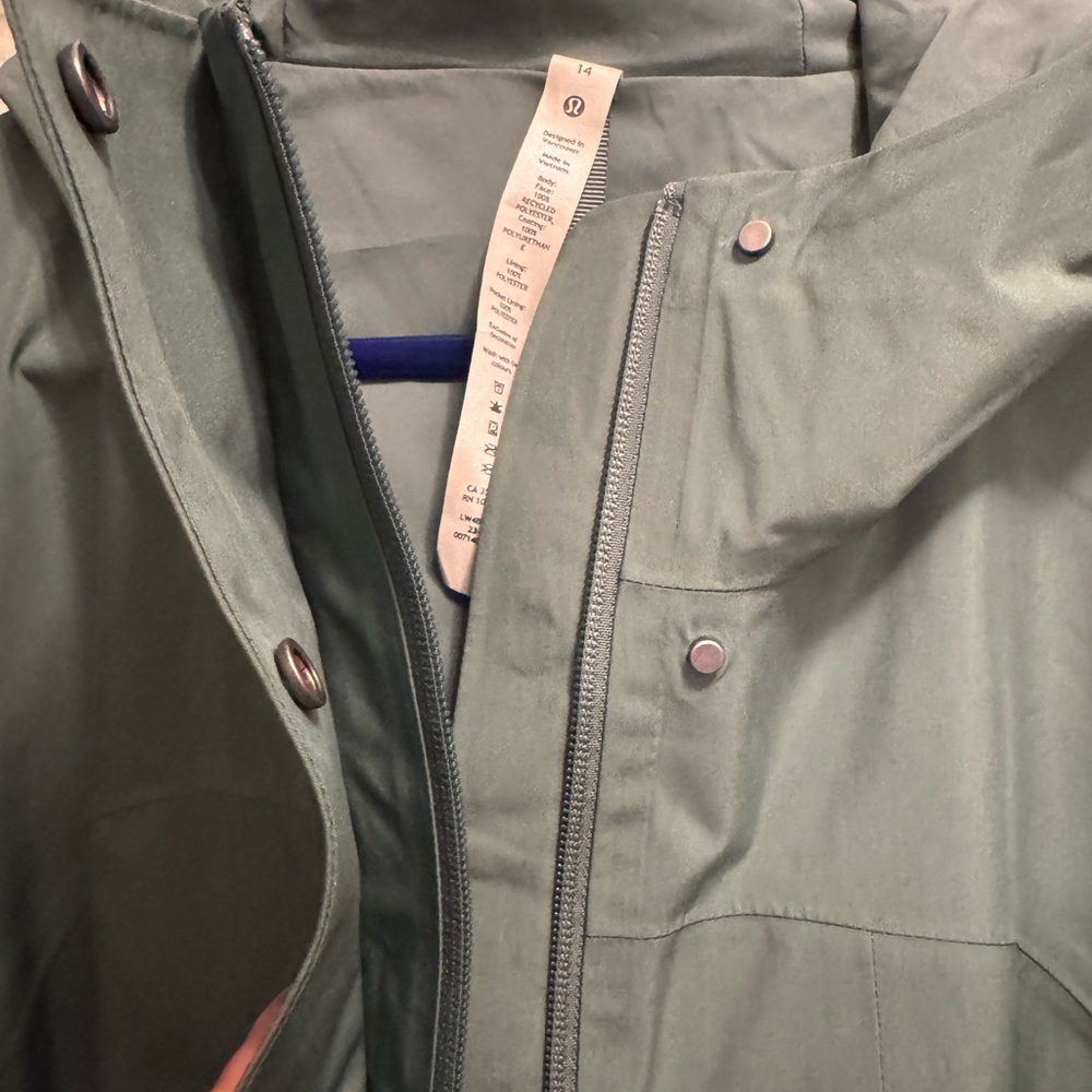 lululemon athletica Men's Green Jacket